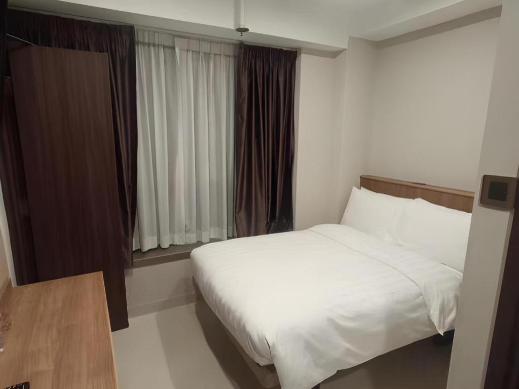 We Hotel Kowloon Hong Kong Exterior photo